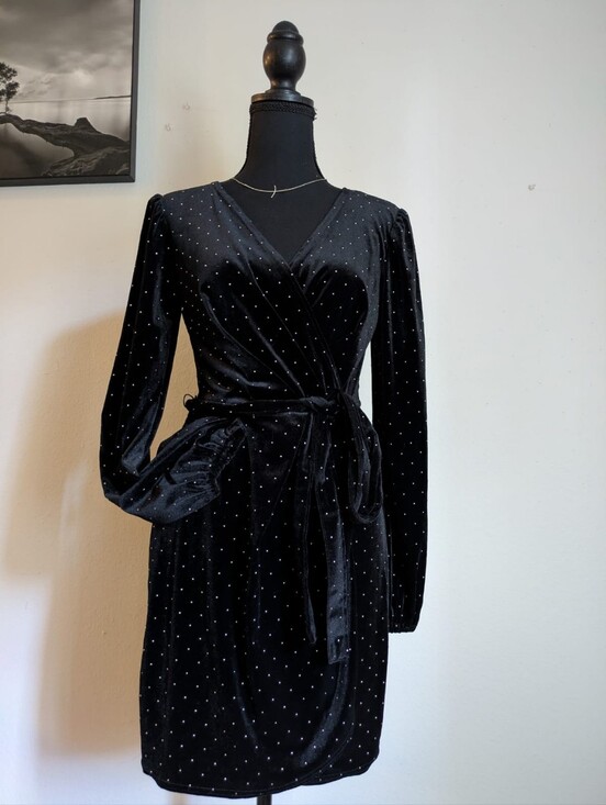 Nine West Dresses & Skirts - Nine West Black Velvet Polka Dot Faux Wrap Mini Dress - Size S